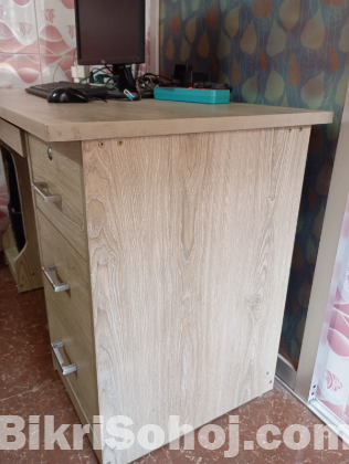 Computer Table/desk-একদম ফ্রেশ